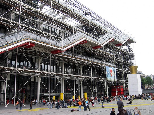 Centre Georges Pompidou - budynek w którym mieści się muzeum sztuki współczesnej ...