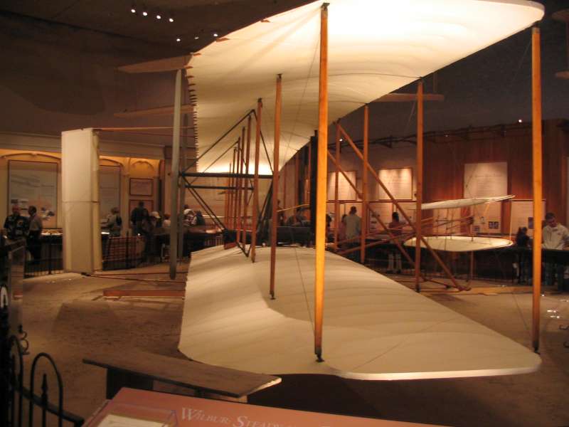 Pierwszy samolot zbudowany przez braci Wright