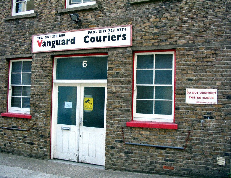 Goter para się kurierką w <b>Londyn Vanguard Couriers</b> - oto jego siedziba