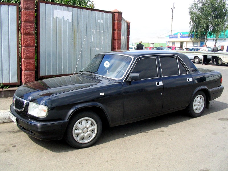 <b>Wołga</b> i popularny wystrój samochódu ukraińskich dróg - ciemne szyby ...