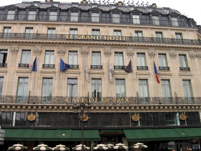 Le Grand Hotel. Hotel Grand ekskluzywny hotel w Paryżu. Kiedyś jak w mieście ...